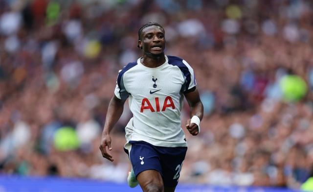 万镑, 曼联领先于, 阿莫林称 万镑, 曼联领先于, 阿莫林称